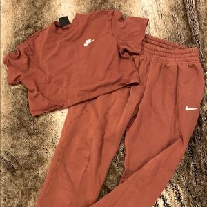 Nike track set - dark pony